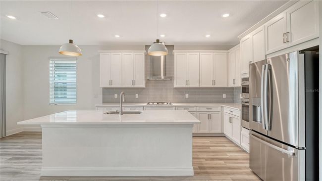 17340 Savory Mist Cir, House other with 4 bedrooms, 3 bathrooms and null parking in BRADENTON FL | Image 10
