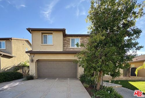 19320 Carranza Ln, Santa Clarita, CA, 91350-4701 | Card Image