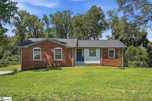 200 Worley Rd, Greenville, SC, 29609-3725 | Card Image