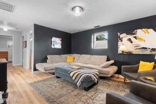 721 Campbell St, Wilmington, NC, 28401-3547 | Card Image