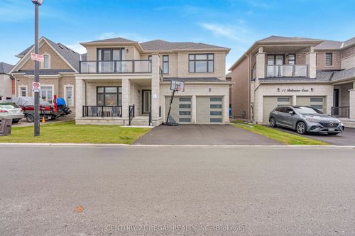 15 Ballanview Crt, Whitchurch Stouffville, ON, L4A4W9 | Card Image