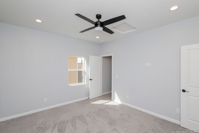 421 Rainbow Dr, House other with 3 bedrooms, 2 bathrooms and null parking in Lakehills TX | Image 24