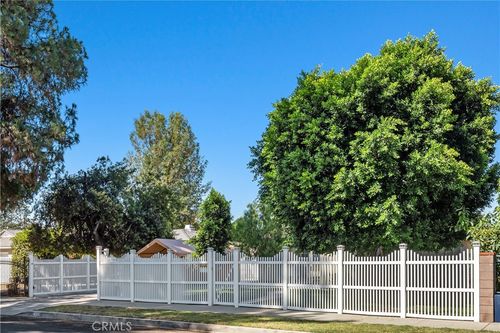 7035 Comanche Ave, Winnetka, CA, 91306-4203 | Card Image