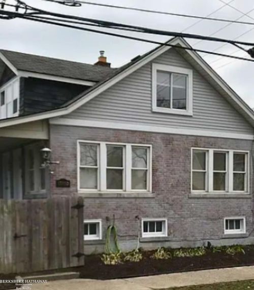 17030 Waterloo St, Grosse Pointe, MI, 48230-1200 | Card Image