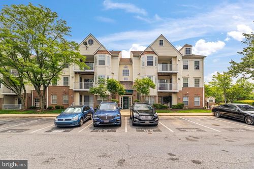 1-311-8961 Town Center Cir, UPPER MARLBORO, MD, 20774-4772 | Card Image