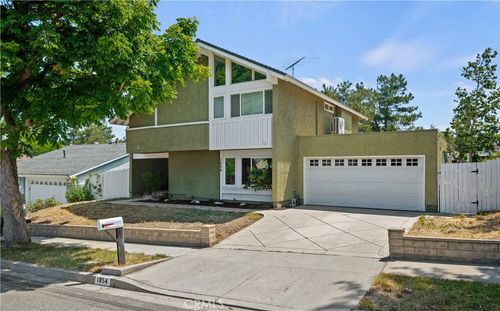 1054 Currier Ave, Simi Valley, CA, 93065-5102 | Card Image