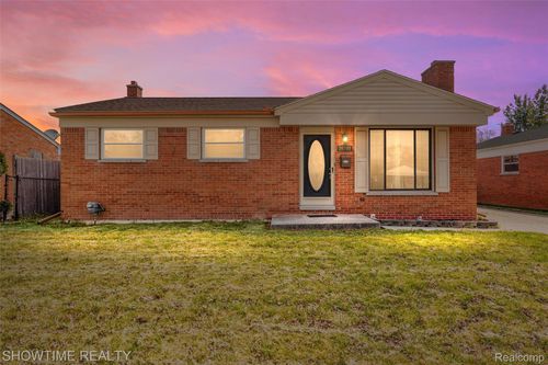 26702 Hill Ave, Warren, MI, 48091-4125 | Card Image