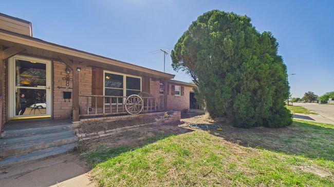 1512 Avenue K, House other with 3 bedrooms, 2 bathrooms and null parking in Abernathy TX | Image 9