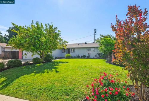 1808 Elkwood Dr, Concord, CA, 94519-1122 | Card Image