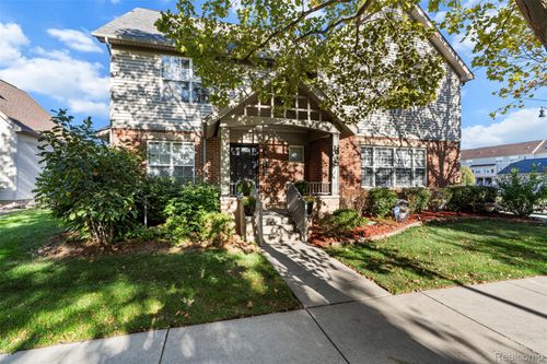 3962 Miracles Blvd, Detroit, MI, 48201-1516 | Card Image