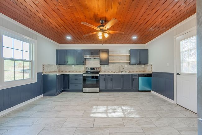 3052 Cedar Springs Rd., House other with 3 bedrooms, 4 bathrooms and 1 parking in Sugar Grove VA | Image 10