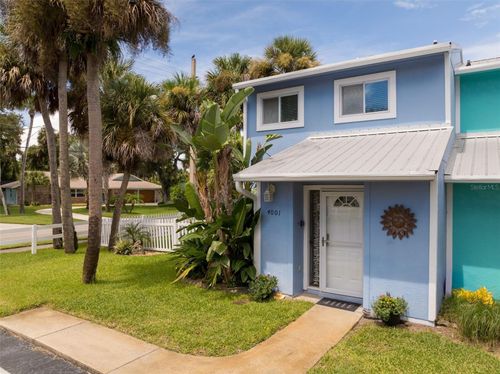 4001 Saxon Dr, New Smyrna Beach, FL, 32169-3850 | Card Image