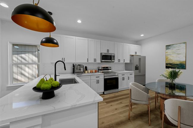 5424 Bourquin St, House other with 4 bedrooms, 2 bathrooms and null parking in Dallas TX | Image 8