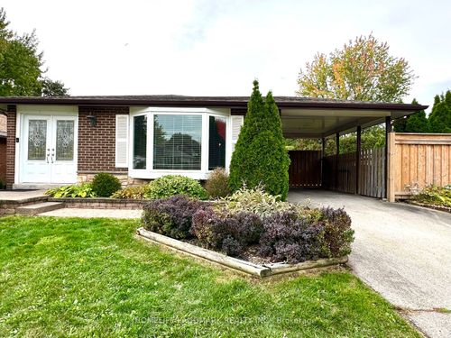 684 Cape Ave, Burlington, ON, L7L4M8 | Card Image