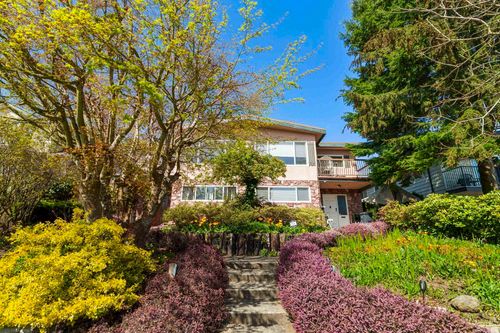 945 Delestre Ave, Coquitlam, BC, V3K2G7 | Card Image
