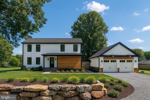 258 W Fairview Ave, MARIETTA, PA, 17547-1303 | Card Image