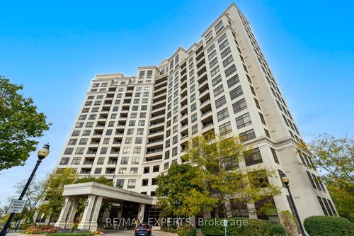 515-9225 Jane St, Vaughan, ON, L6A0J7 | Card Image