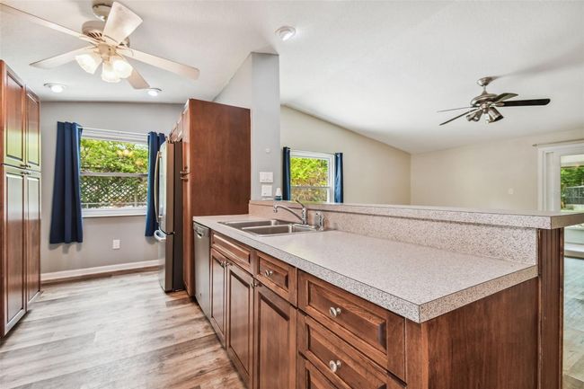 Kitchen | Image 10