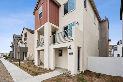 26991 Echo Mountain Way, Valencia, CA, 91381-0805 | Card Image