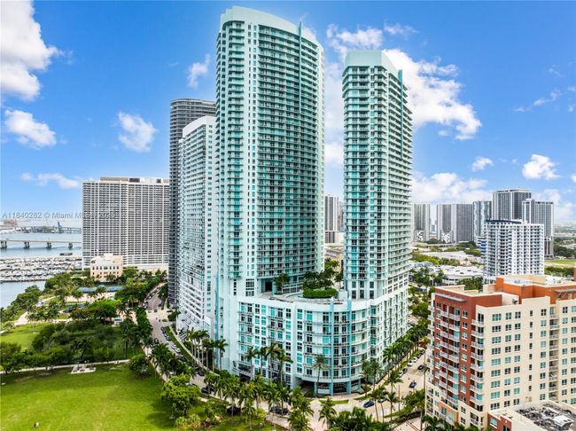 APT-3715 - 1900 N Bayshore Dr, Condo with 2 bedrooms, 3 bathrooms and null parking in Miami FL | Image 36
