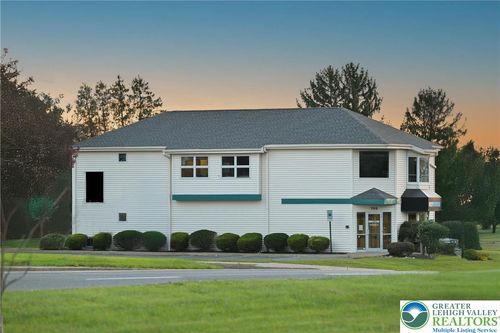 706 Grape St, Whitehall, PA, 18052-5207 | Card Image