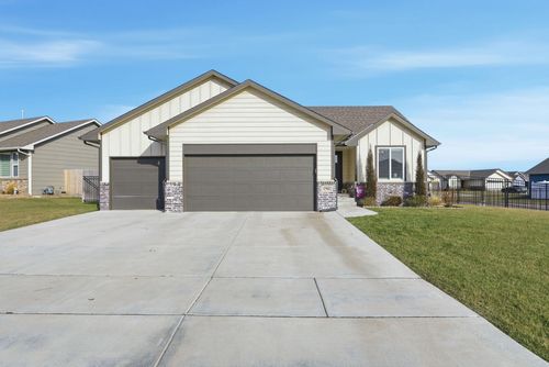 1702 N Kentucky Ln, Wichita, KS, 67235 | Card Image