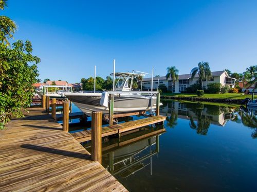 1914 Robalo Dr, Vero Beach, FL, 32960-5291 | Card Image