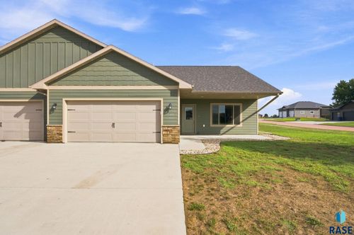 538 Prairie Ave Avenue, Baltic, SD, 57003-5979 | Card Image