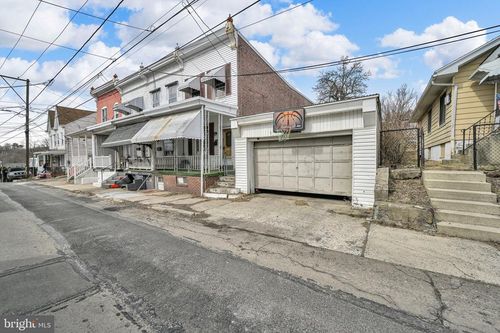604 Fairview St, POTTSVILLE, PA, 17901-1629 | Card Image
