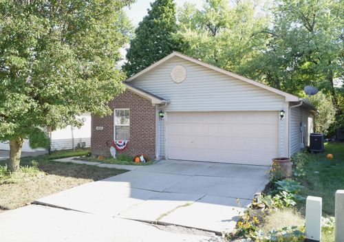 4515 Brookmeadow Dr, Indianapolis, IN, 46254-4952 | Card Image