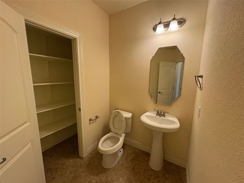 3900 Crispin Hall Ln, Pflugerville, TX, 78660-4171 | Card Image