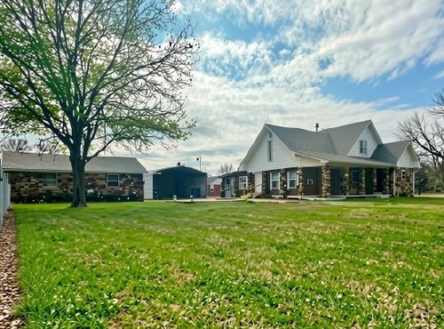 242 E Williams St, Byars, OK, 74831 | Card Image
