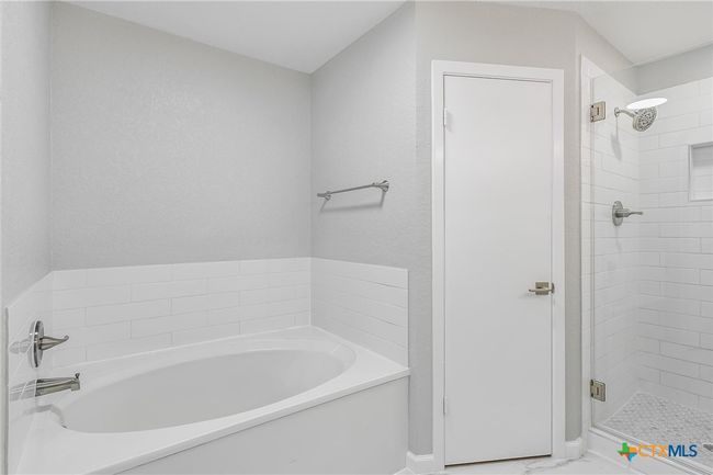 1070 Lonesome Trl, House other with 3 bedrooms, 2 bathrooms and null parking in Driftwood TX | Image 12