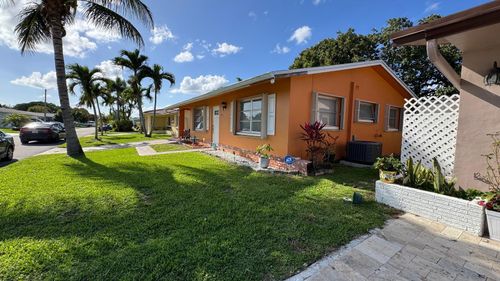 4511 Nw 45th Ct, Tamarac, FL, 33319-3866 | Card Image