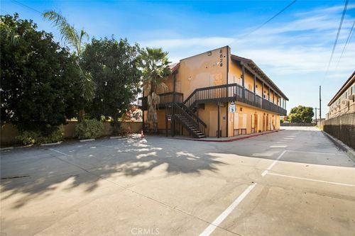 8820 Artesia Boulevard, Bellflower, CA, 90706 | Card Image