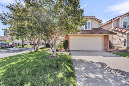 1105 W Victoria St, Rialto, CA, 92376 | Card Image