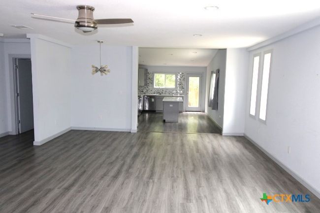 203 Spring St, House other with 4 bedrooms, 3 bathrooms and null parking in Lampasas TX | Image 17