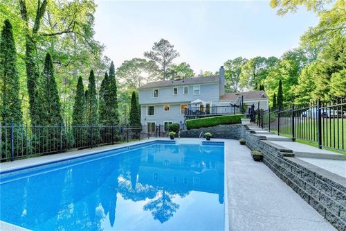 151 Shadowlawn Rd Se, Marietta, GA, 30067-4329 | Card Image