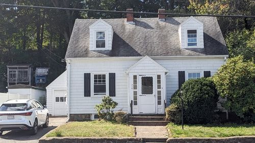 714 Lynnfield St, Lynn, MA, 01904-1031 | Card Image