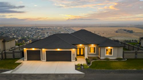 7220 W 22nd Pl, Kennewick, WA, 99338-5598 | Card Image