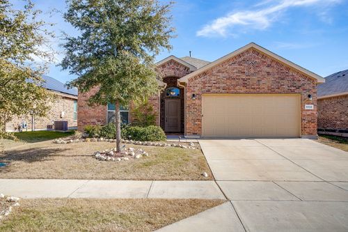 9132 Stormcrow Dr, Fort Worth, TX, 76179-2151 | Card Image