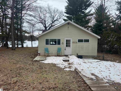 2704 W Log Lake Rd Ne, Kalkaska, MI, 49646 | Card Image