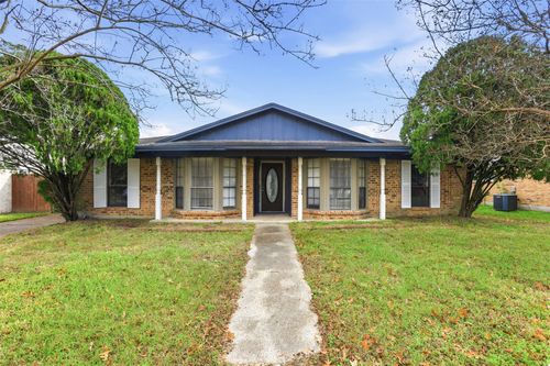 3918 Wintergreen Dr, Humble, TX, 77396-1646 | Card Image