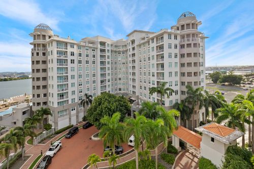 1205-100 C Del Muelle, San Juan, PR, 00901 | Card Image