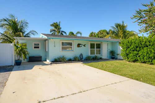 110 Sw Hideaway Pl, Stuart, FL, 34994-4847 | Card Image