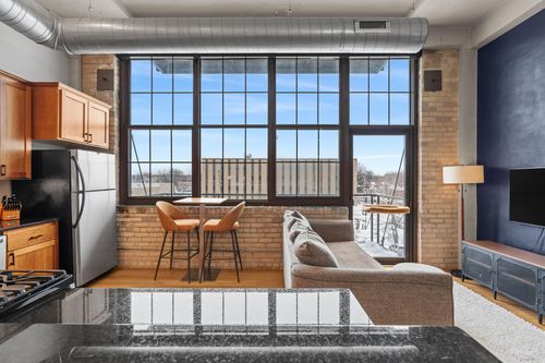 306-1901 E Hennepin Ave, Minneapolis, MN, 55413-3007 | Card Image