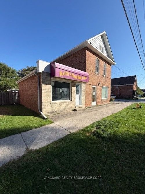 1803 4th Ave W, Owen Sound, ON, N4K4X9 | Card Image