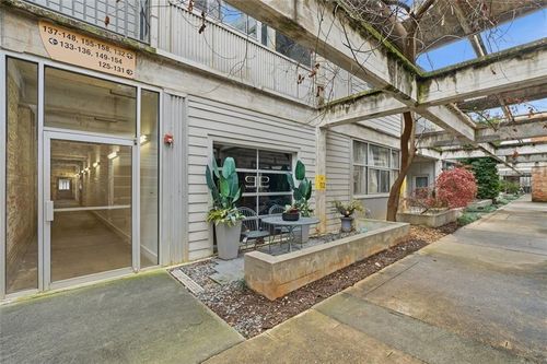 132-659 Auburn Ave Ne, Atlanta, GA, 30312-1979 | Card Image