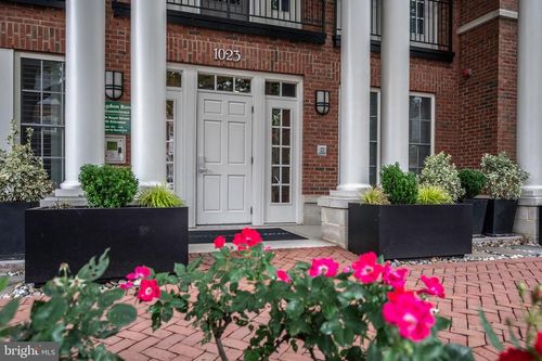 unit-104-1023 N Royal St, ALEXANDRIA, VA, 22314-1589 | Card Image