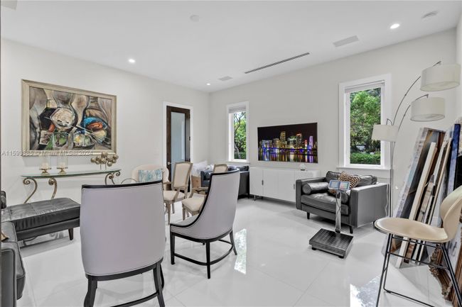 8200 Sw 111th Ter, House other with 5 bedrooms, 4 bathrooms and null parking in Miami FL | Image 30